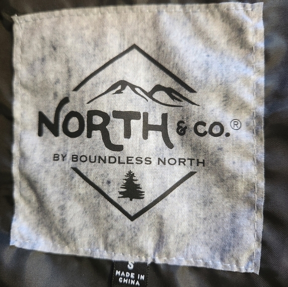 NORTH & CO camouflage print puffer high neck sleeveless vest sz small - Picture 5 of 5